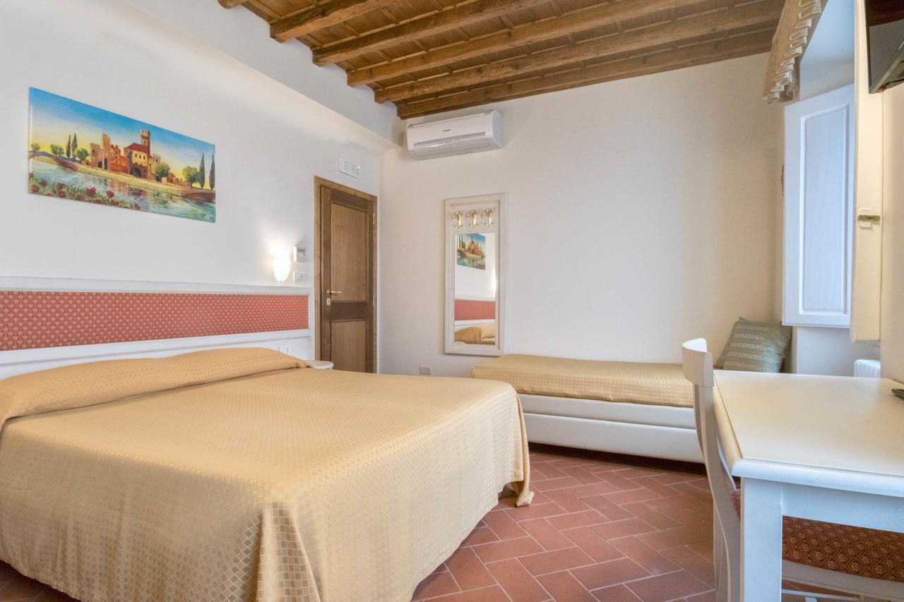 Отель Casa Betania Casa Per Ferie Флоренция Экстерьер фото