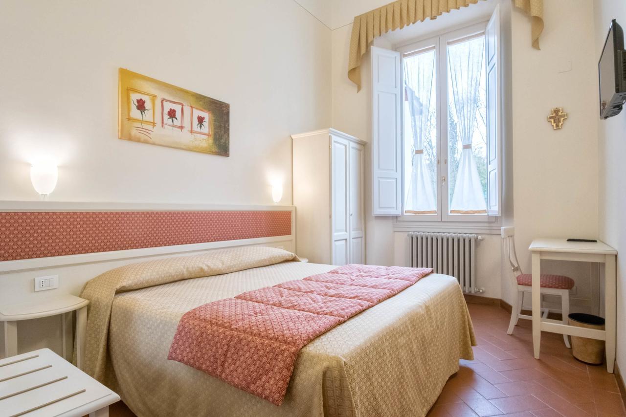 Отель Casa Betania Casa Per Ferie Флоренция Экстерьер фото