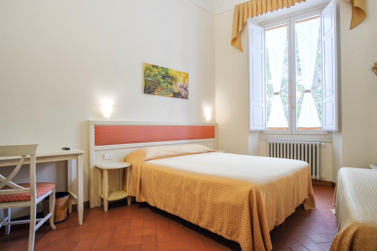 Отель Casa Betania Casa Per Ferie Флоренция Экстерьер фото